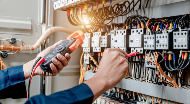 Best Emergency Electrical Repair  in Mill City, OR